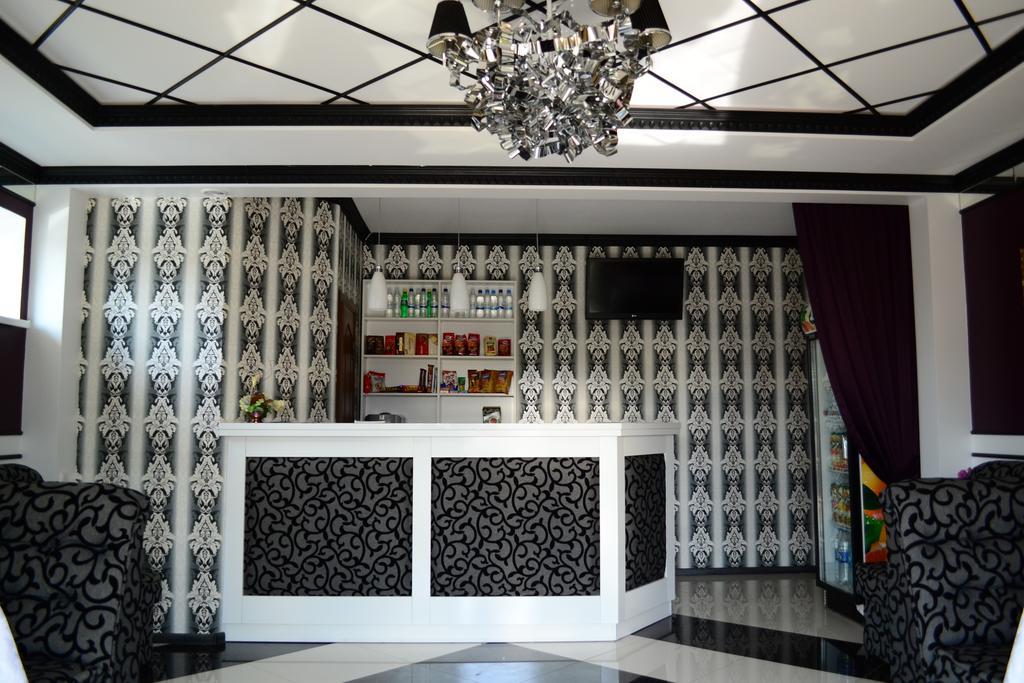 Everest Iwano-Frankiwsk Exterior foto
