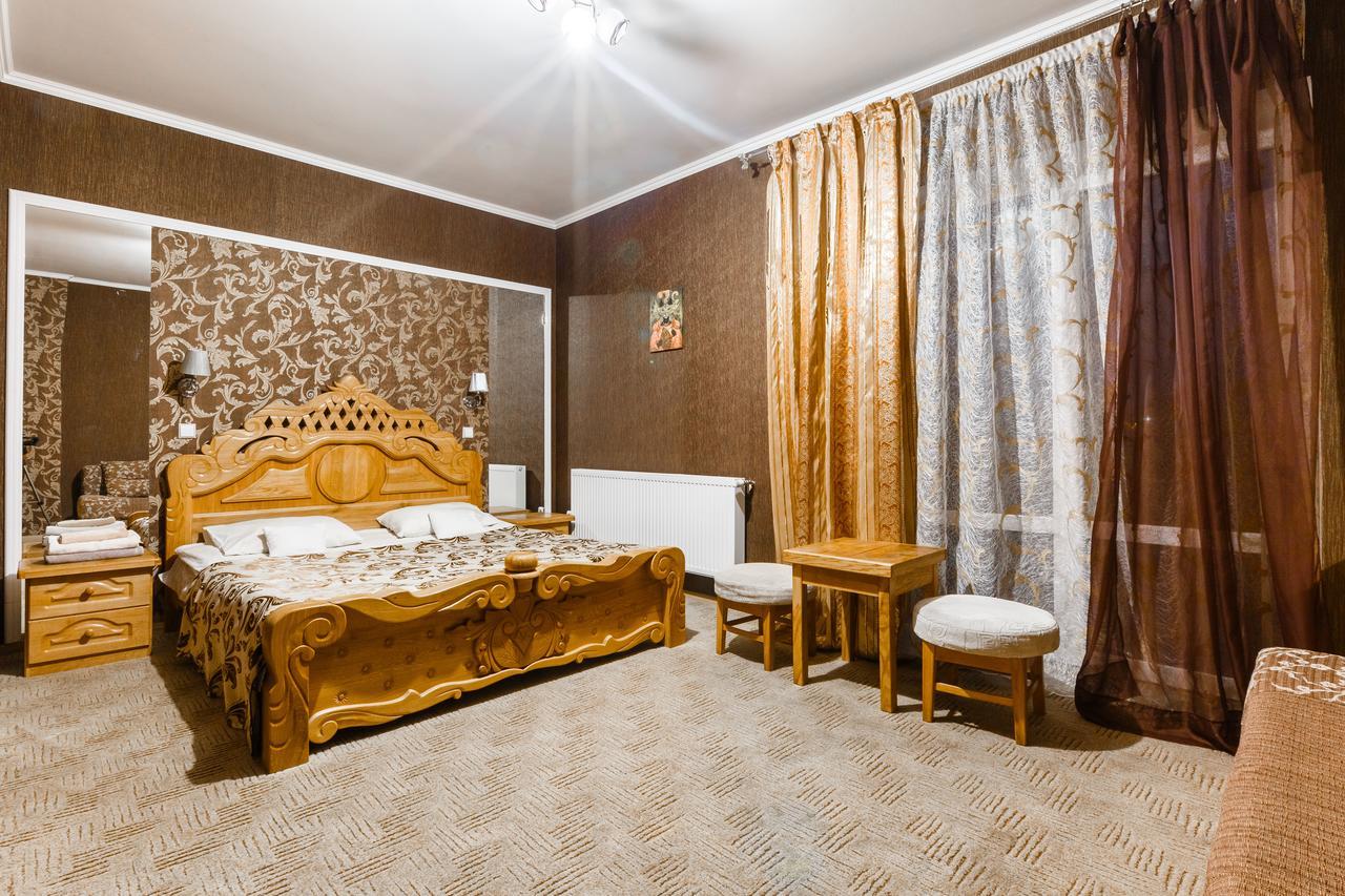 Everest Iwano-Frankiwsk Exterior foto