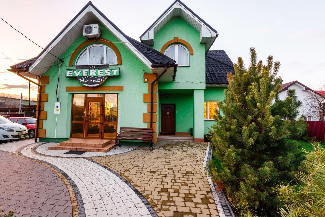 Everest Iwano-Frankiwsk Exterior foto